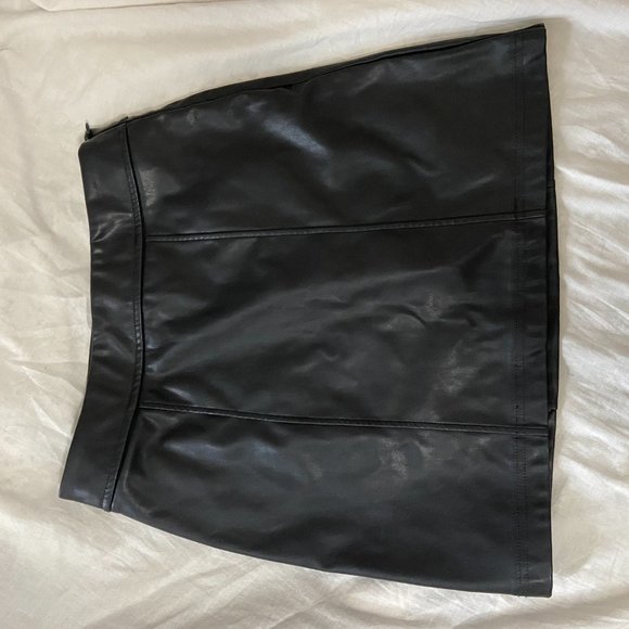 Garage Leather Skirt - Picture 2 of 2